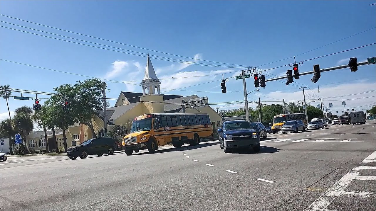 Car & Bus Spotting In Downtown Melbourne, Florida 3/23/2021