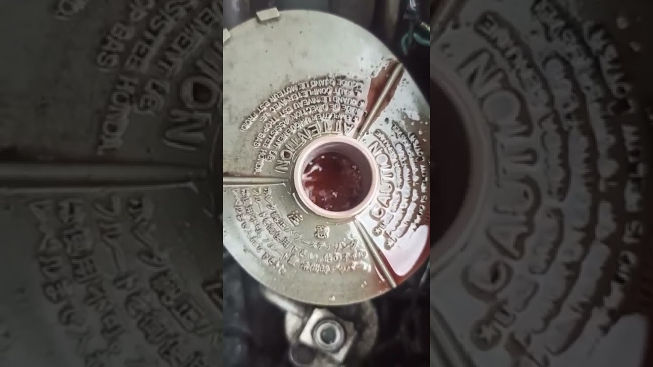 Oli power steering berbusa karena ada udara masuk kedalam sistem power steering