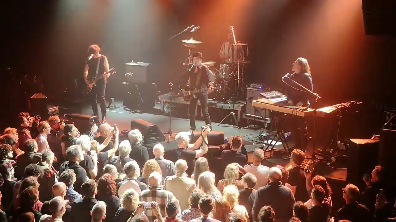 Lagartija Nick - Lo Imprevisto. Madrid, La Sala del Movistar Arena 19-12-2025
