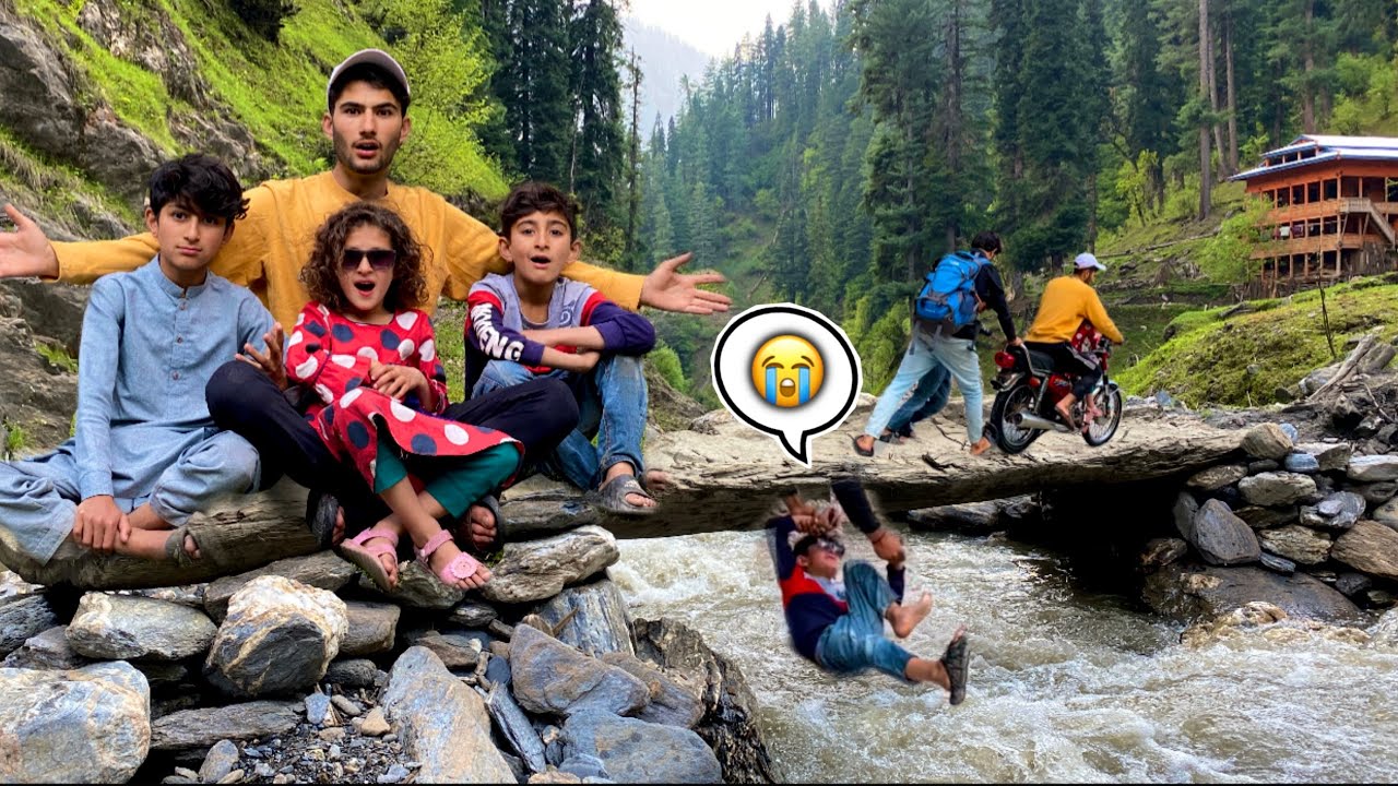 Bike Adventure in Neelum Valley 😲 || Little Brother Got Hurt 😭 || ShowBoo