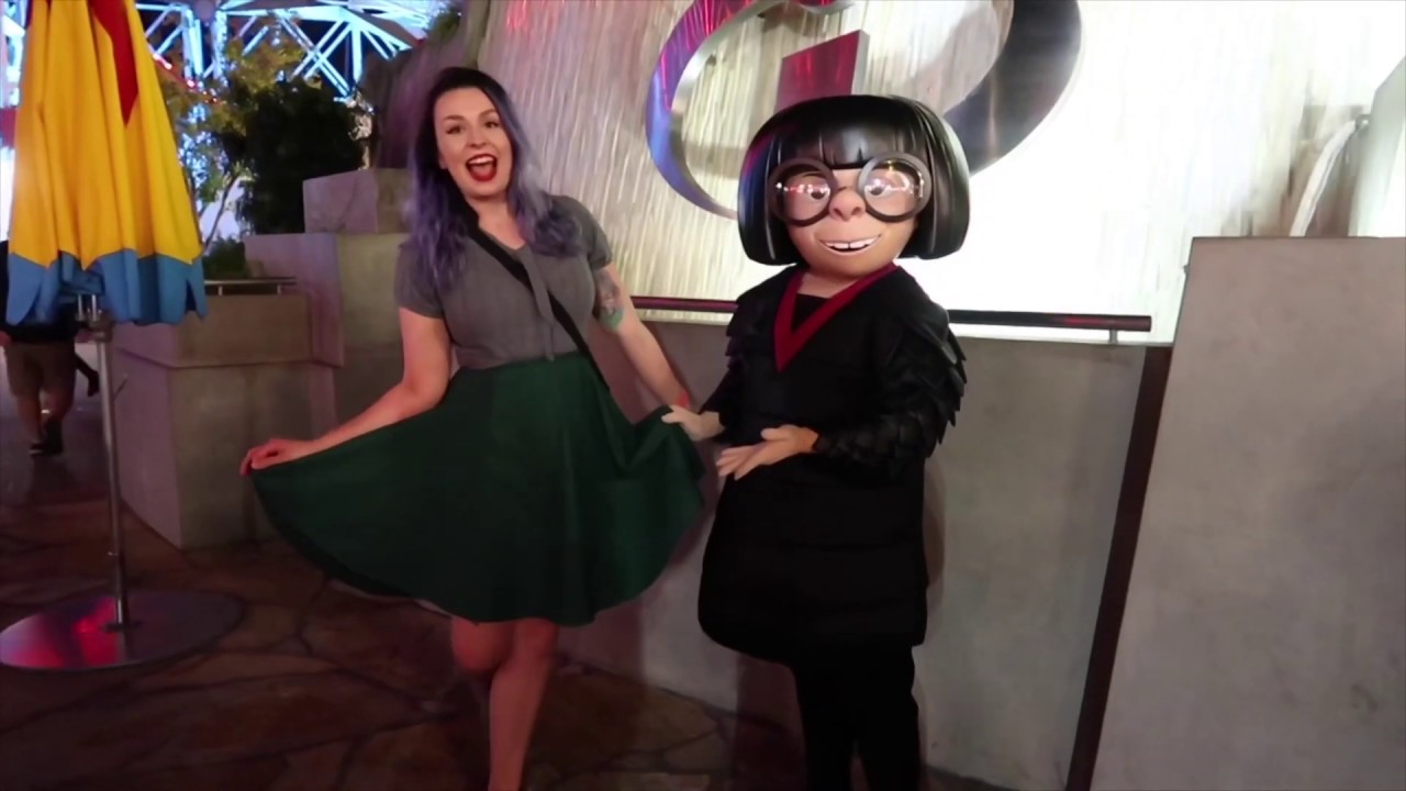Meet and Greet with Edna Mode on Pixar Pier - Disneyland Resort