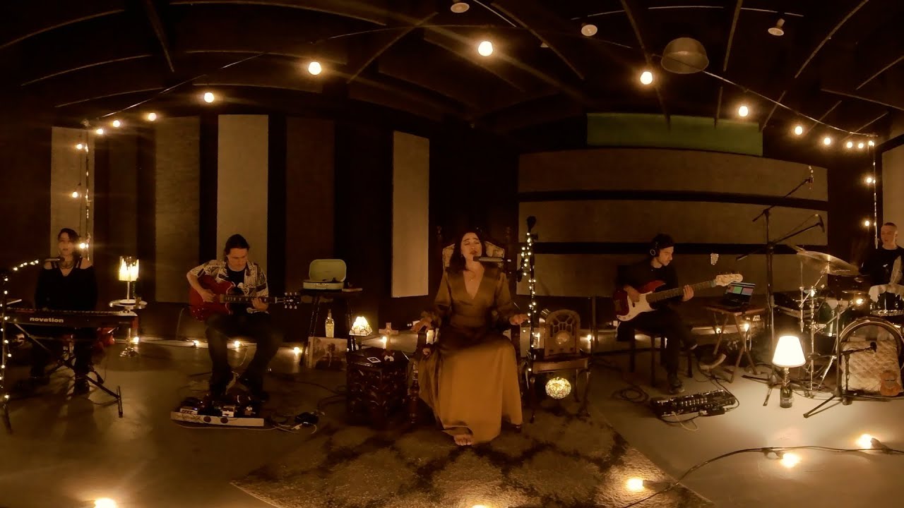 Dana - Ella (En Vivo Desde Psicofon&iacute;a Studio)