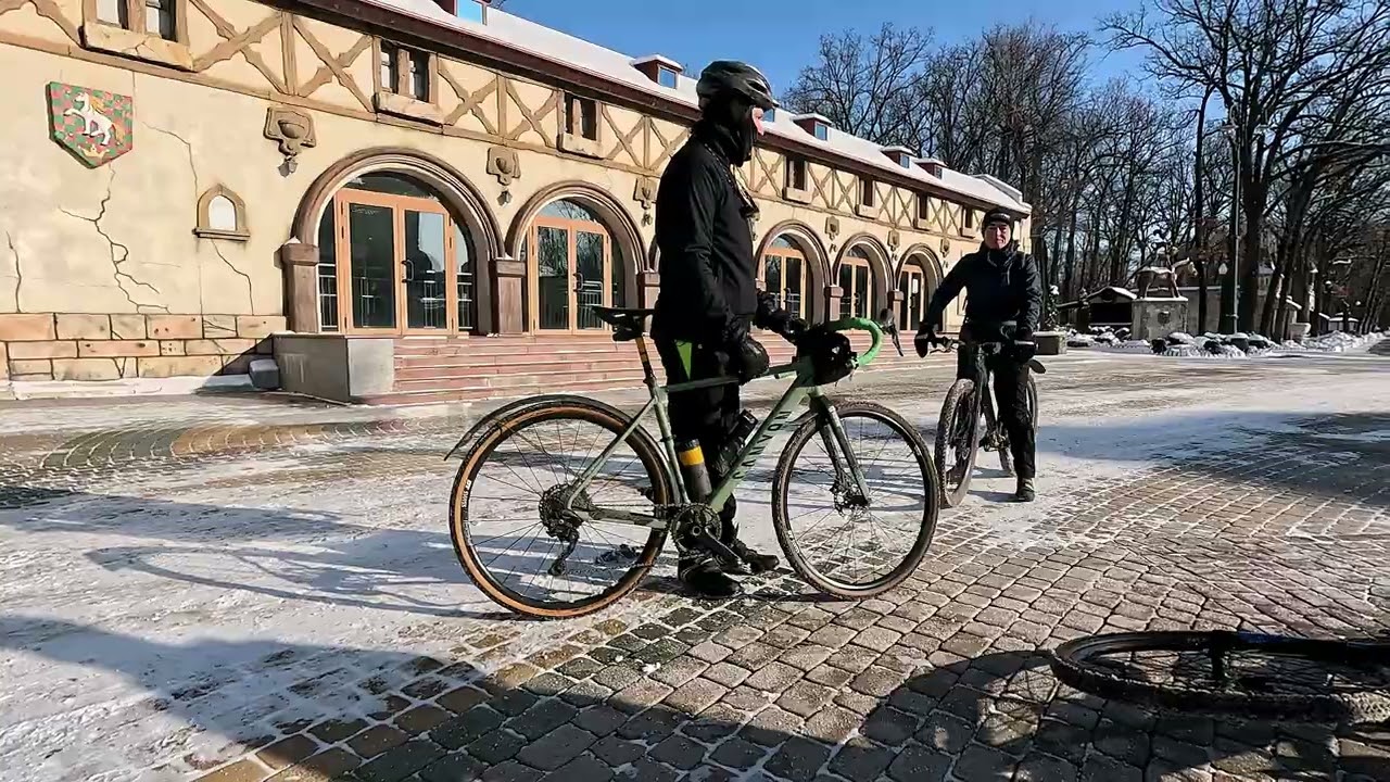 Централбный парк в Субботний солнечный день в середине Января при  -15 и что там делать ?