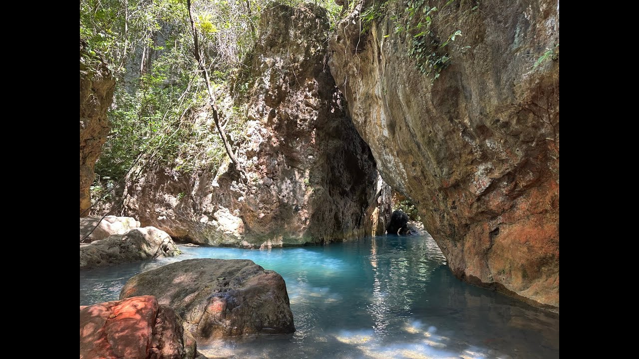 La Leona Waterfall hike with a 4 year old Costa Rica