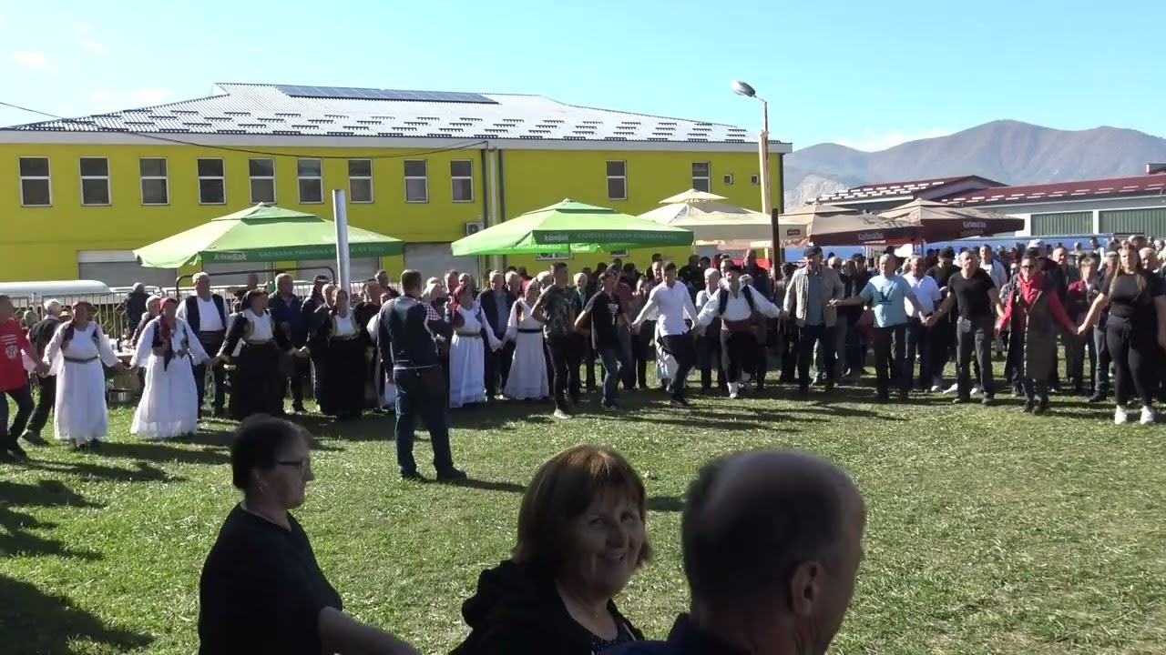Narodno kolo u Krčevinama na 12-oj kazanijadi u Vitezu 2023