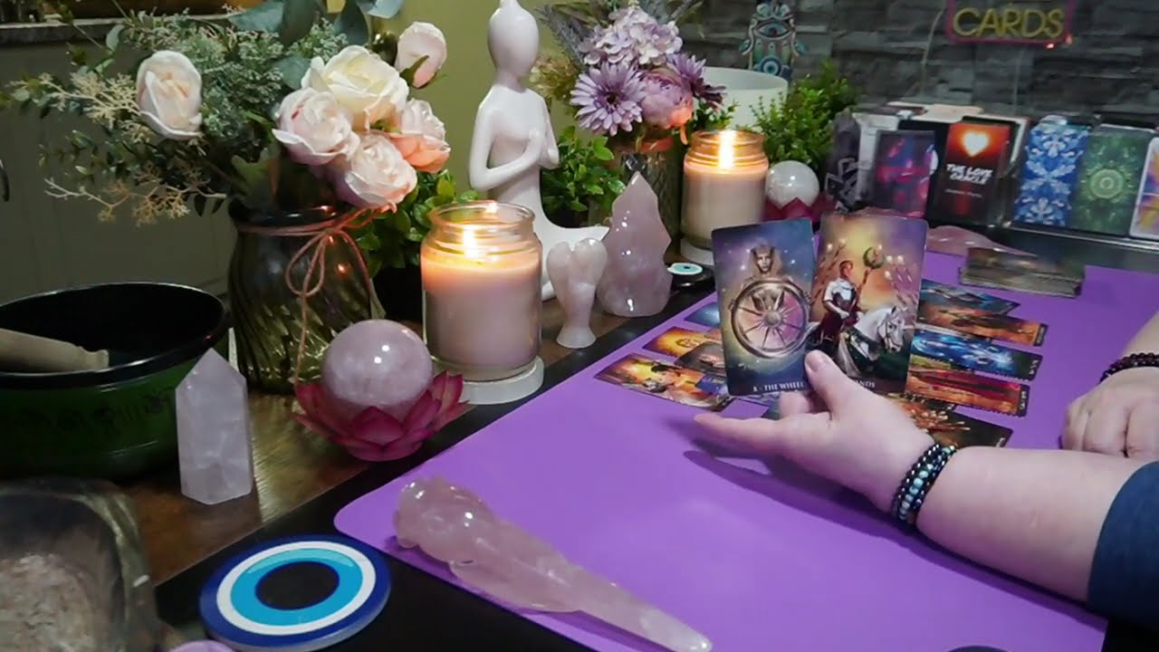 Весы ♎ 💖 Кармическая сила всё ещё пытается разрушить эти отношения, но DM этого не допустит.