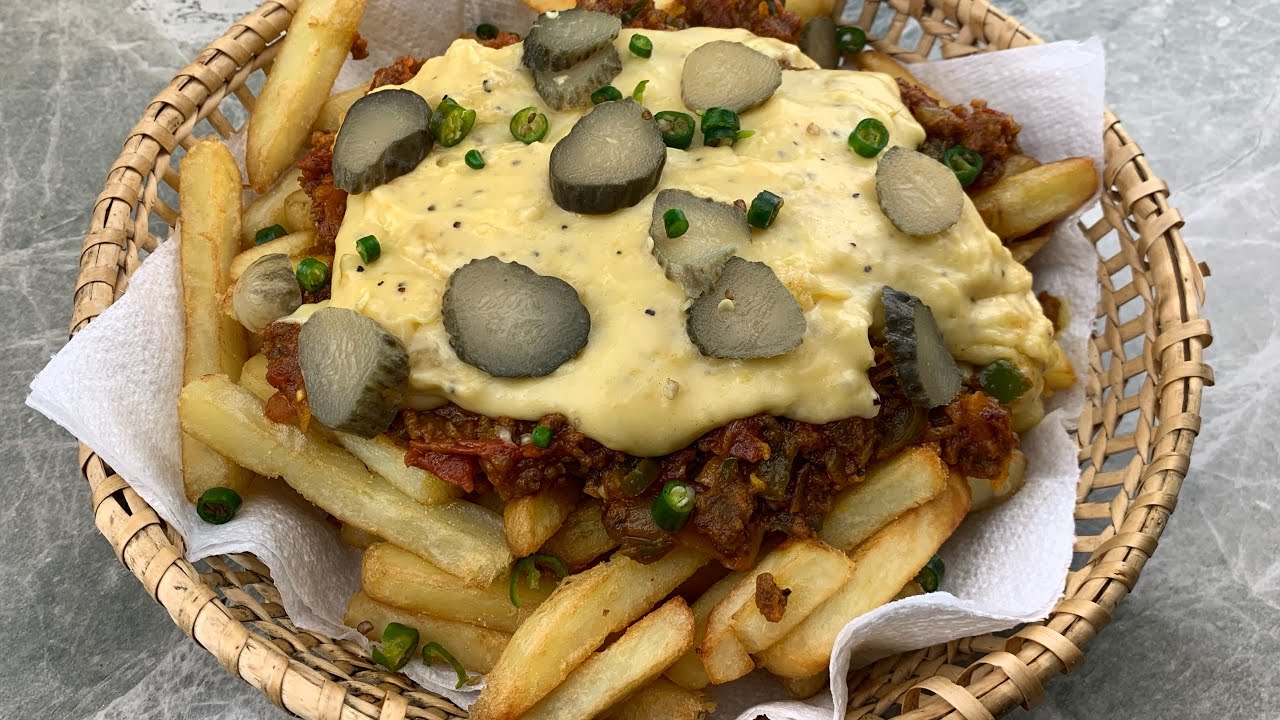 HOMEMADE STEAKOUT LOADED CHIPS | CHEESY CHIPS WITH BEEF MINCE | RAMADAN 2020 | 4K HD