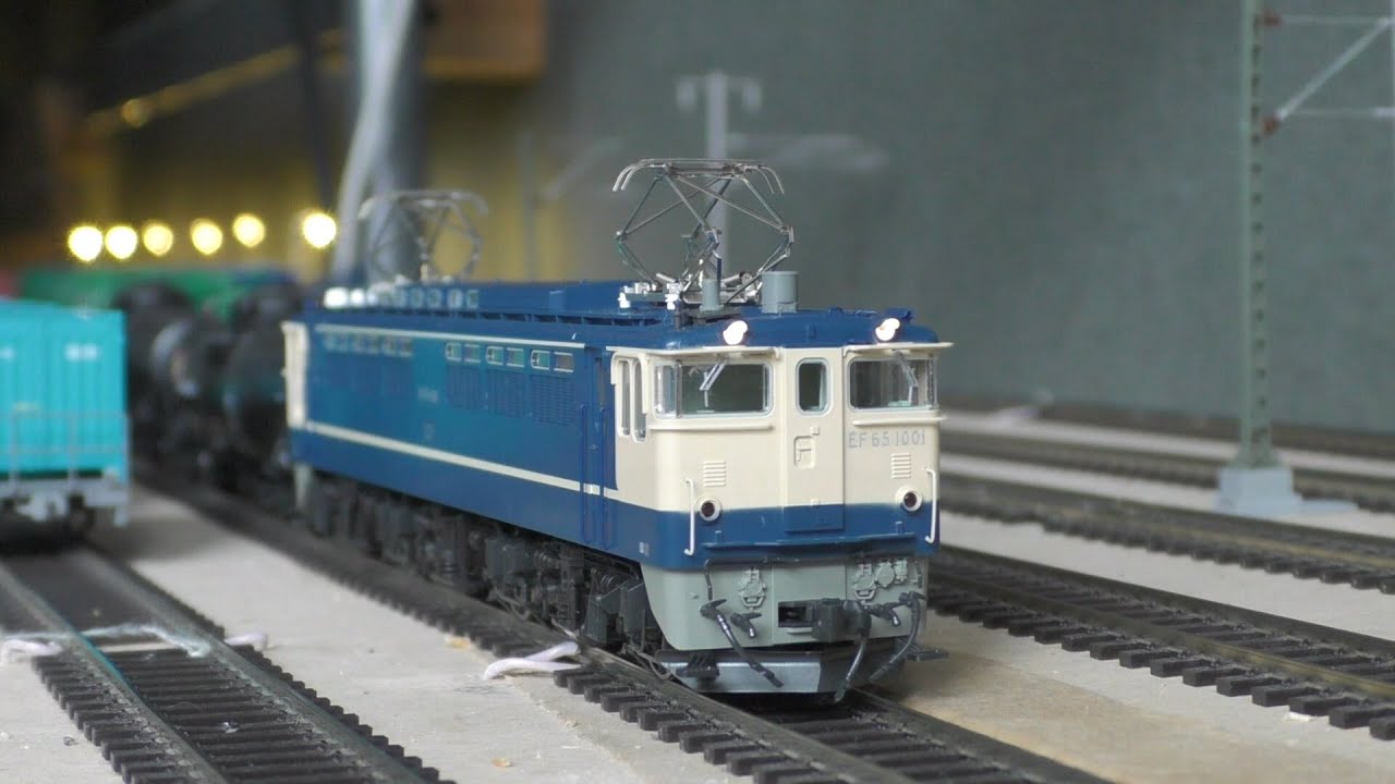 1:80 (HO). Электровоз EF65 1000 от 