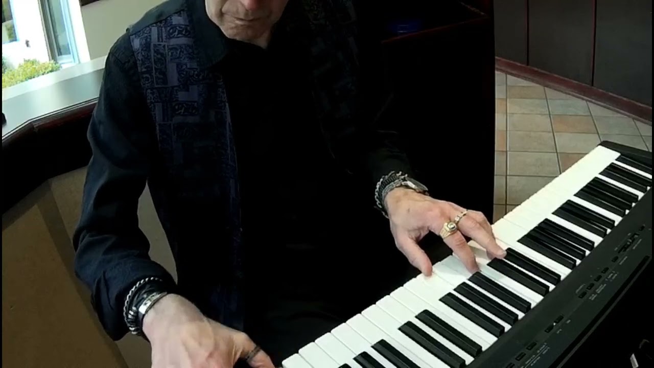 Hey Jude - Easy medley - Ron Campbell solo piano