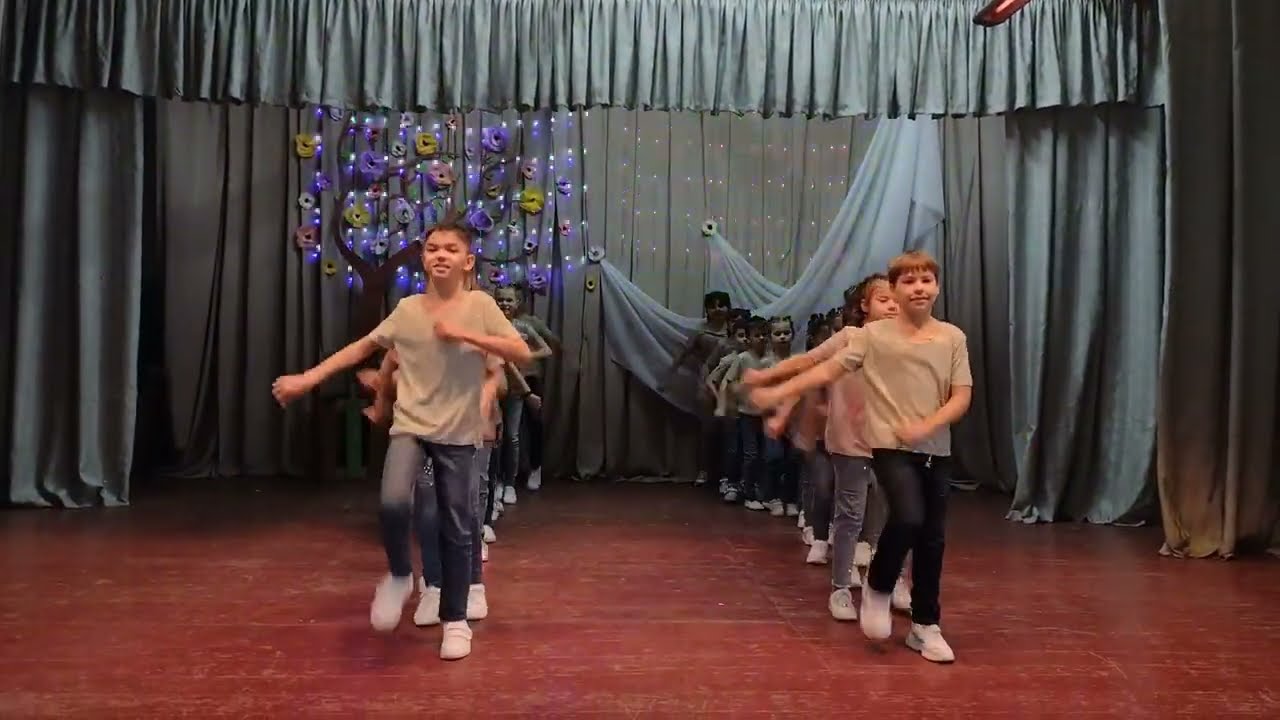 Танцювальний колектив Смайлики  