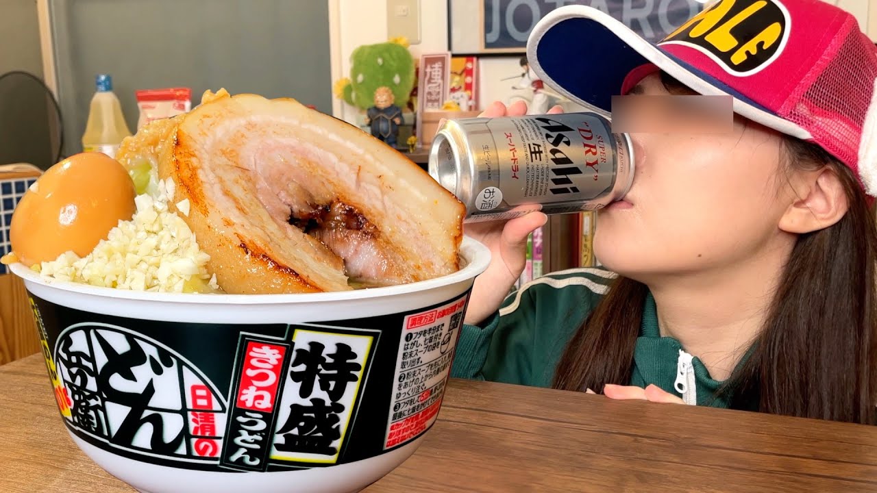 年越しそばでは足りずに高カロリーな最強どん二郎作って一人で過ごす社会人一年目の女【酒村いっも、】