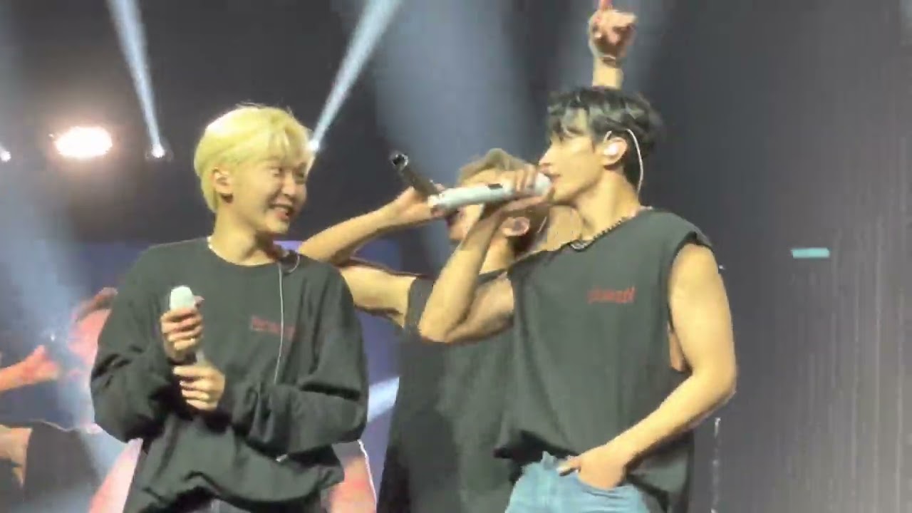 encore snap shoot&very nice 220810 Seventeen world tour BeTheSun in Vancouver #seventeen