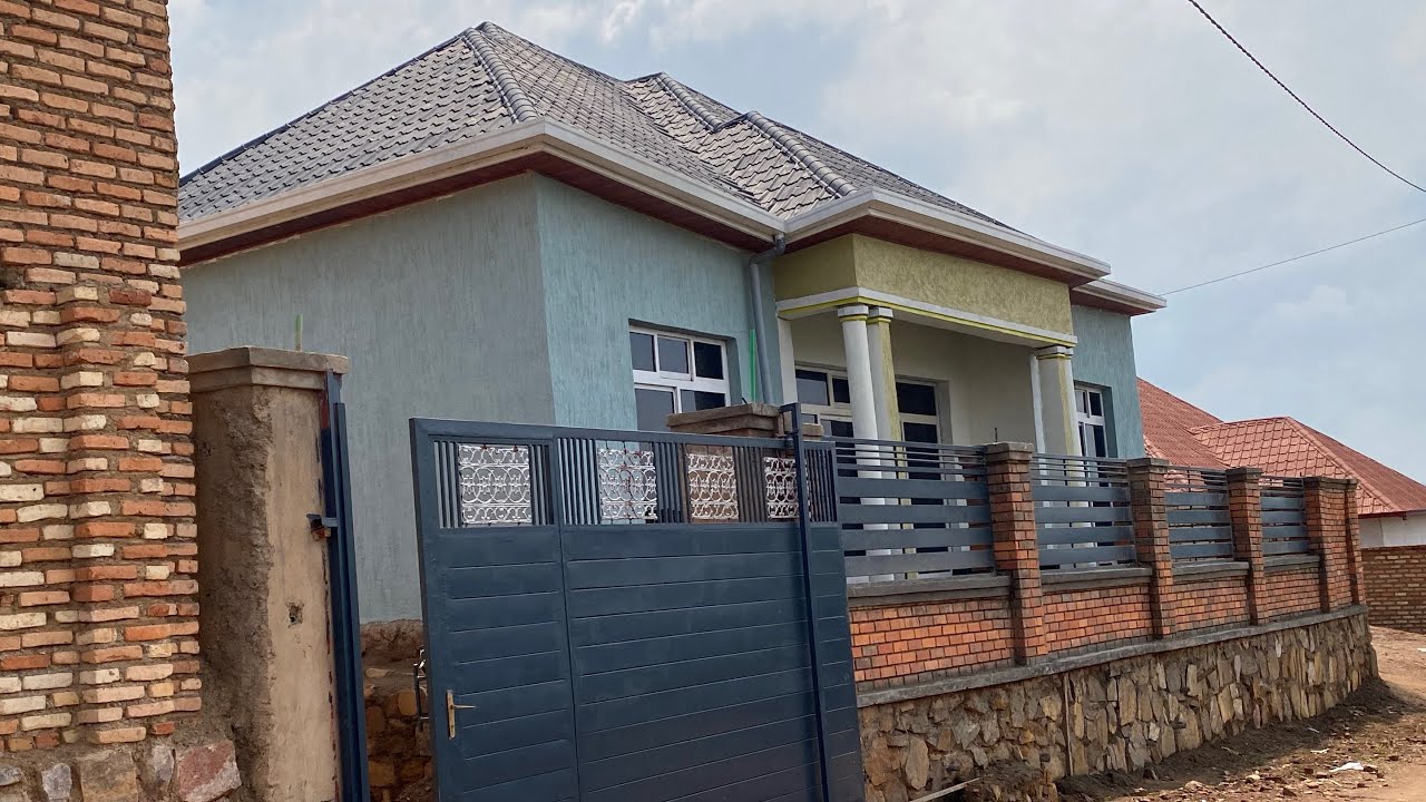 Inzu Igurishwa ku ruyenzi kubindi bisobanur tel:+250785446766