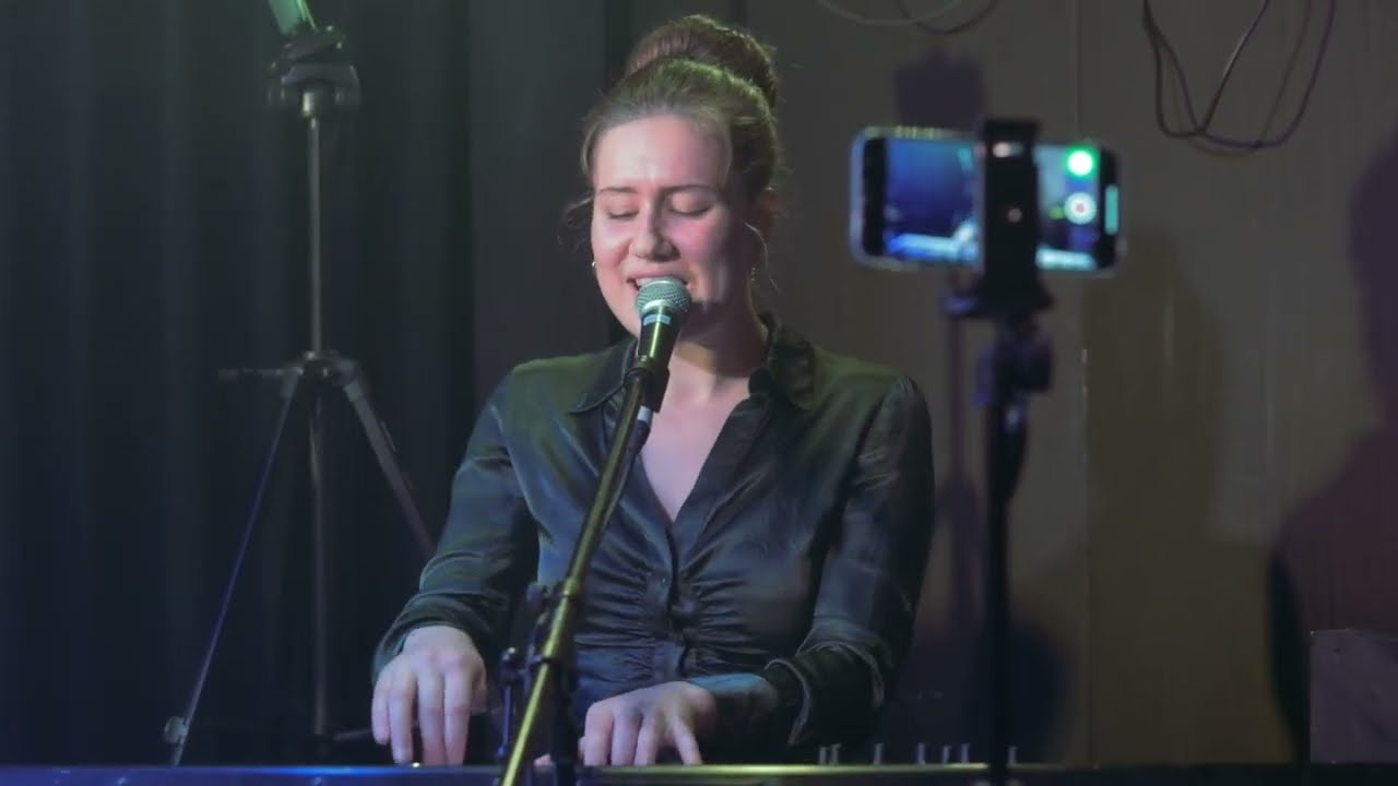 Maja Mannila - 5 Days in May (Live in Tokyo)
