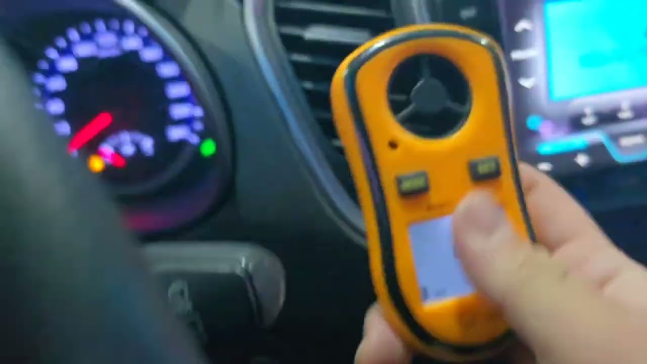 2013 HYUNDAI Santa Fe KMHSW81UBDU097078