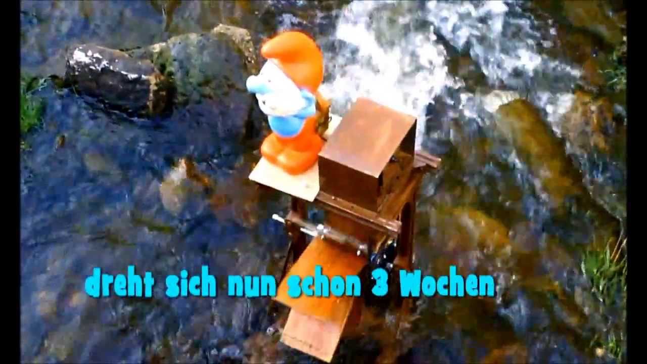 Wasserrad mit Dynamo, Generator Stromerzeugung, Eigenbau  Vordorfermühle Bayern, water wheel