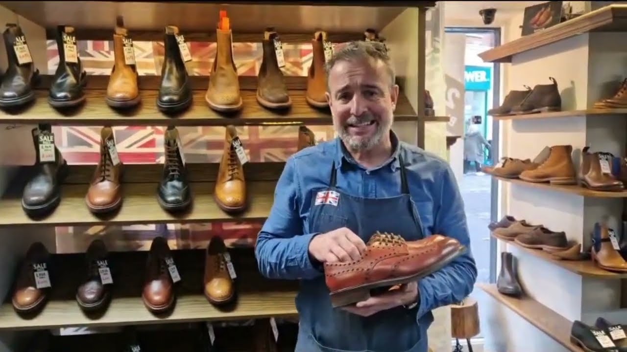 БРИТАНСКОЕ РАЗБОРЬБА ОБУВИ: Cheaney против Trickers!