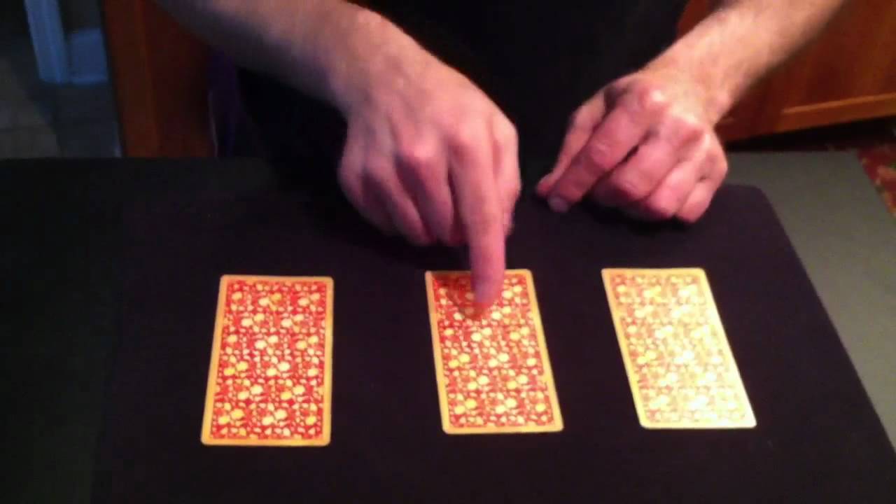 Magic trick three card monte