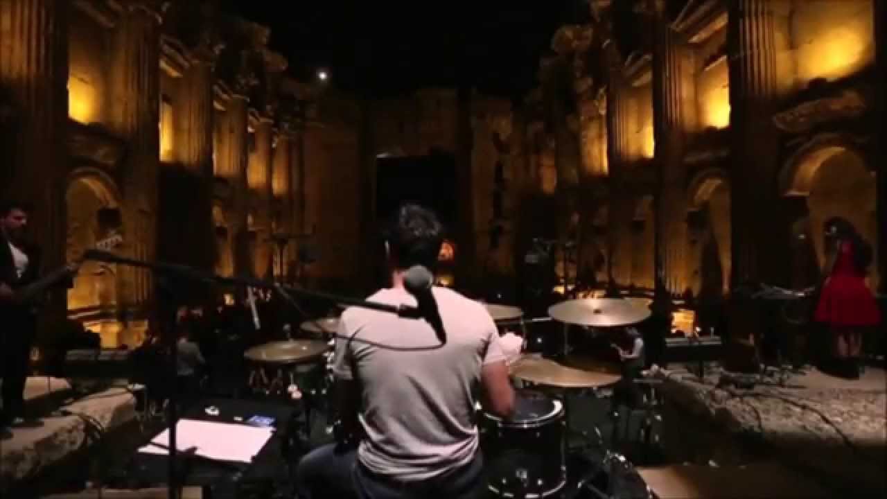 Mashrou' Leila | Zotrini | Live in Baalbeck ᴴᴰ