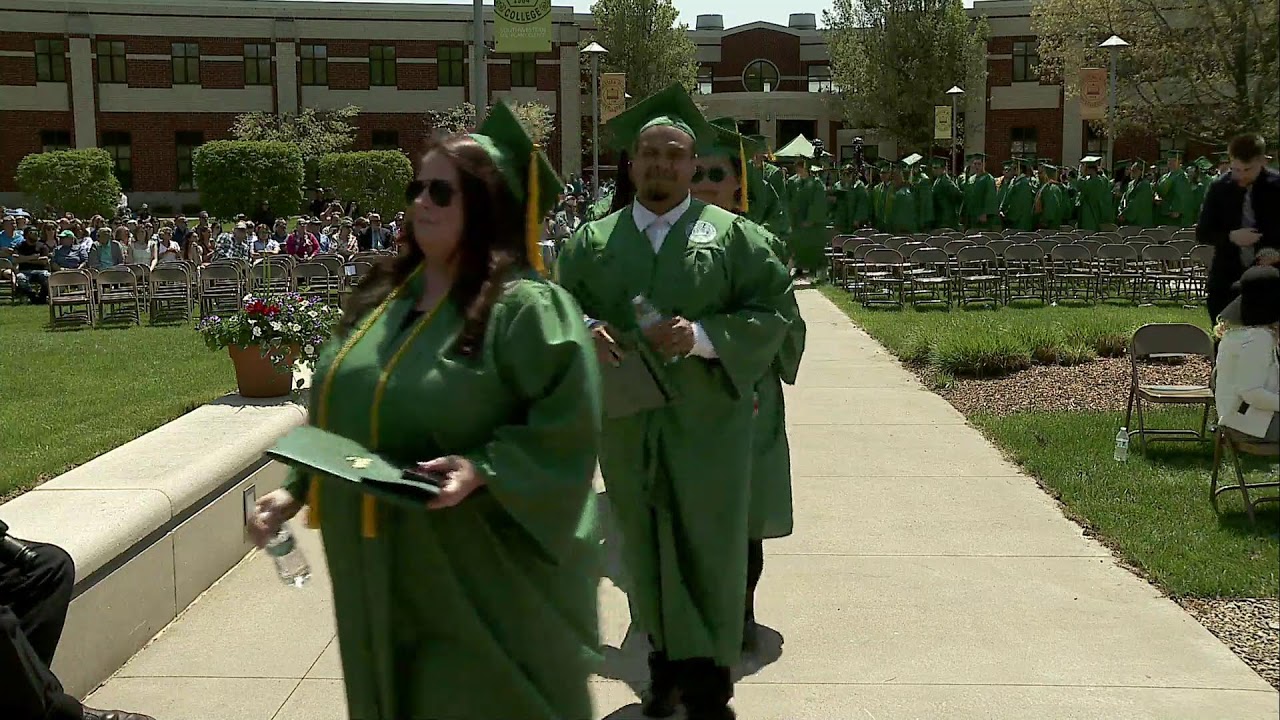 2025 Commencement, School of Business and Advanced Technology, School of Nursing and Health Services