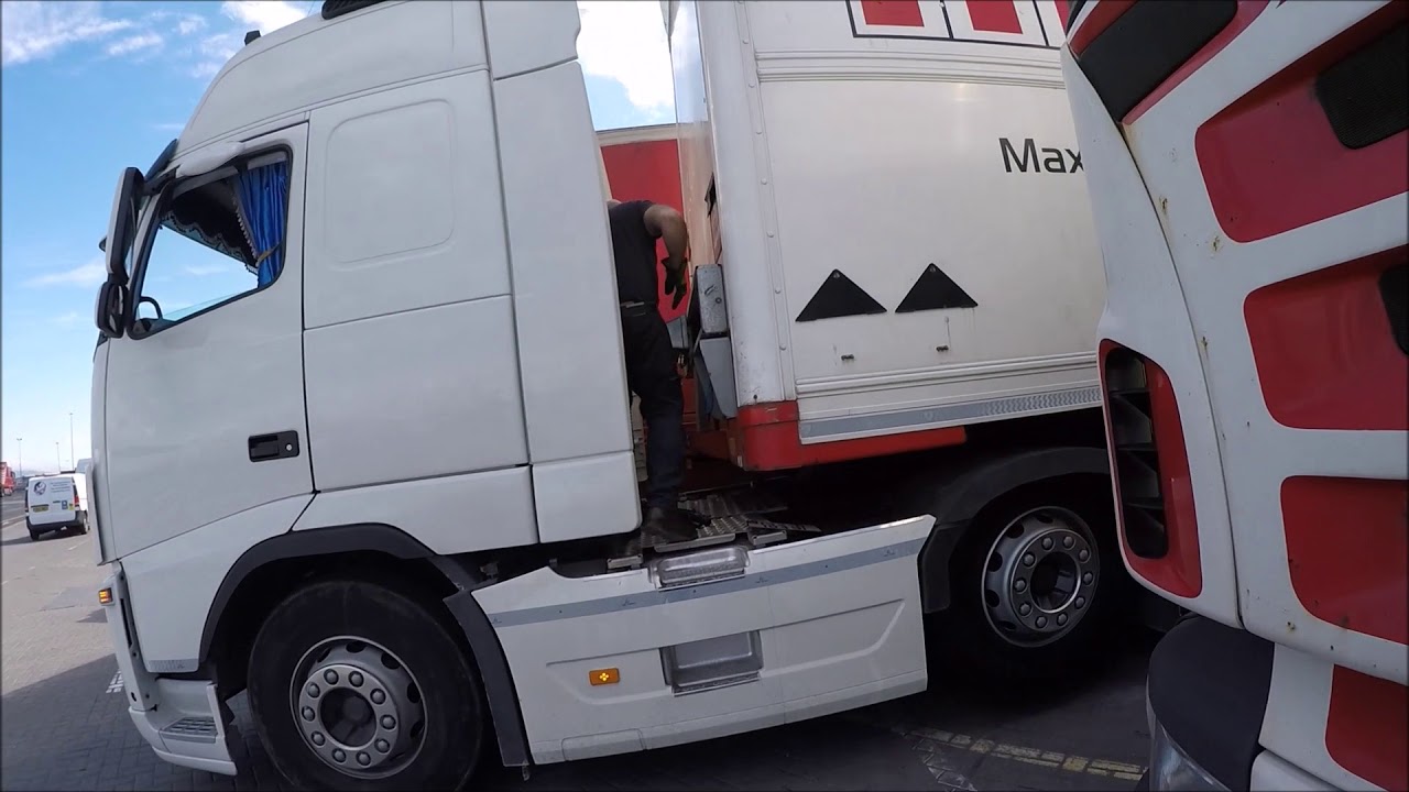 A Day in the Life, Trucking With Ned Kelly