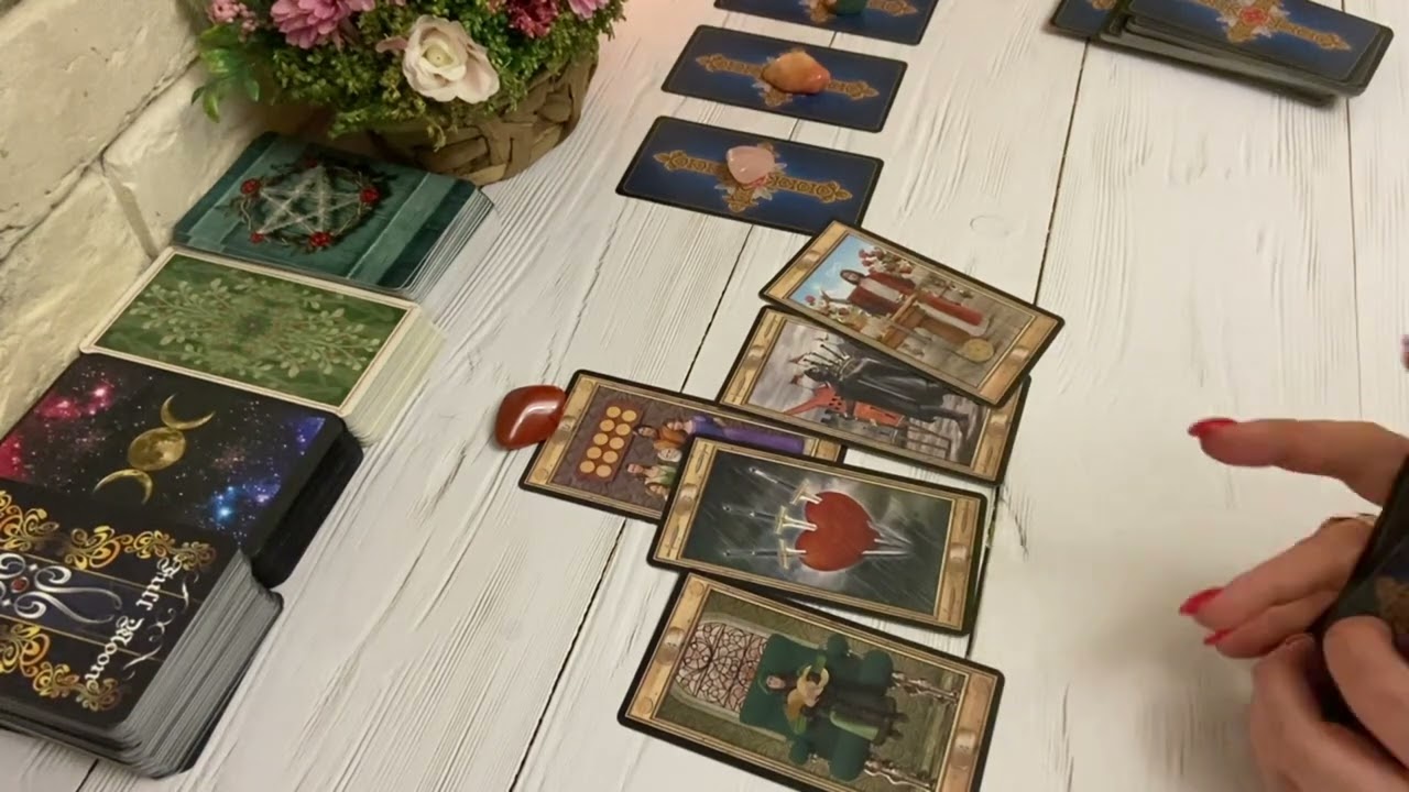 ЧТО ОН ЗАДУМАЛ ПО ПОВОДУ МЕНЯ.🤔💯🔮ТАРО ГАДАНИЕ ОНЛАЙН