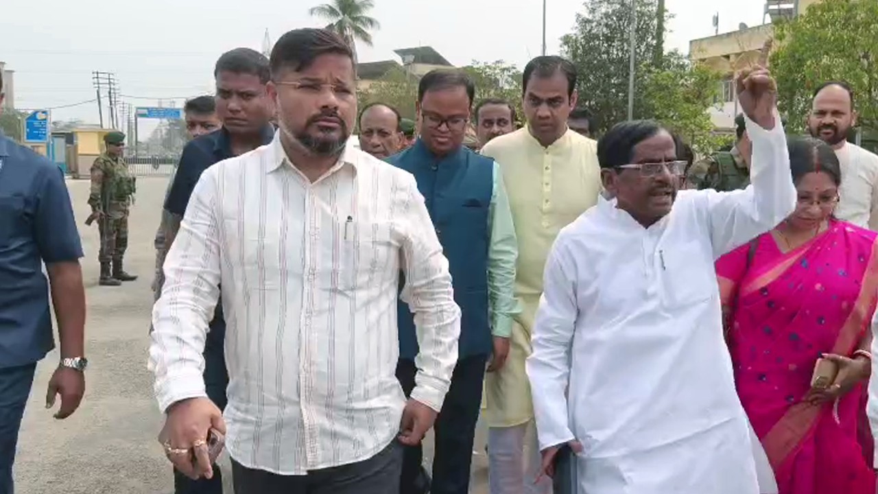 Bus service connecting Agartala and Kolkata via Bangladesh officially resumed operations on Tuesday