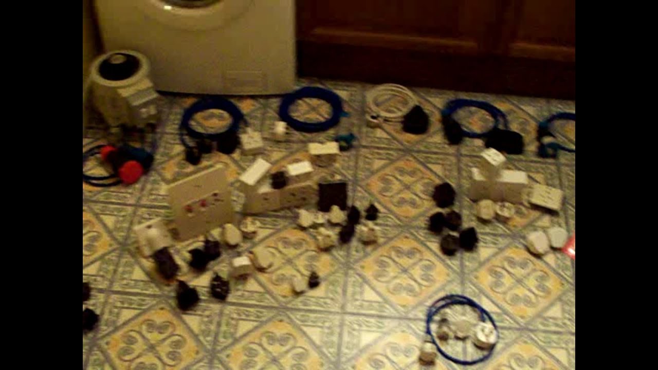 Trailer : PLUGS MEGA SPECIAL !!