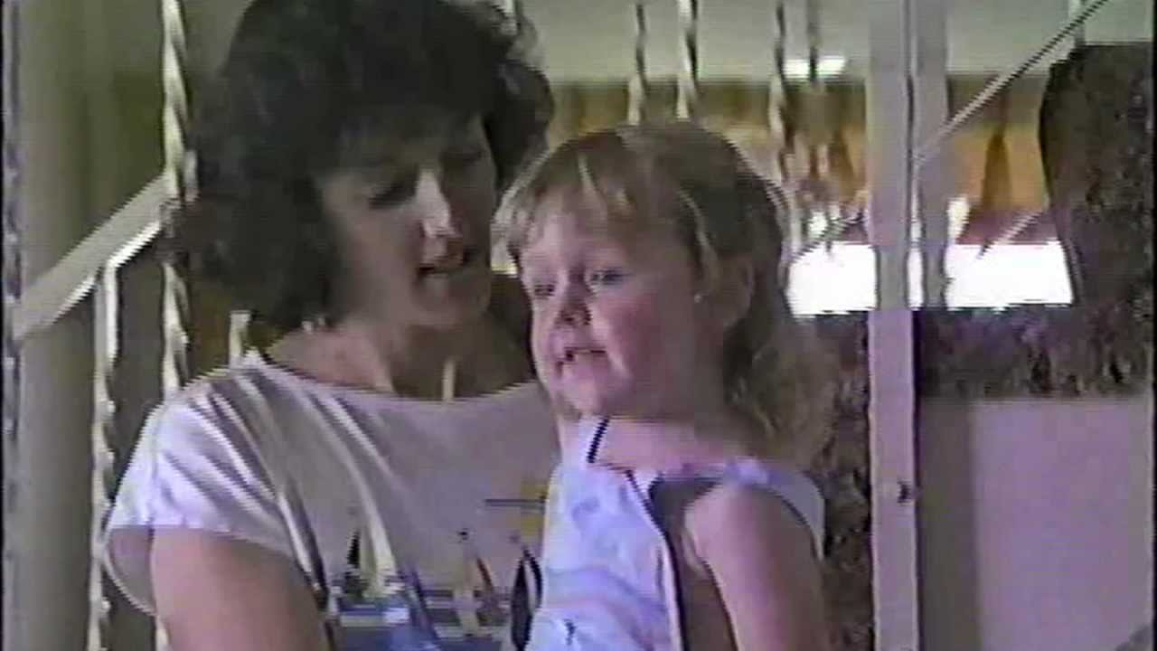 Mother's Day Tribute - She Put The Music in Me - Calee Reed