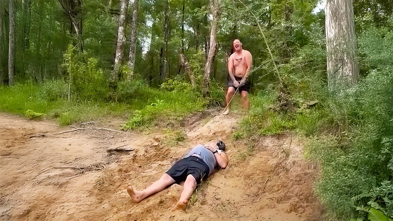 Best Fails of August 2025 😂 Try Not to Laugh Challenge