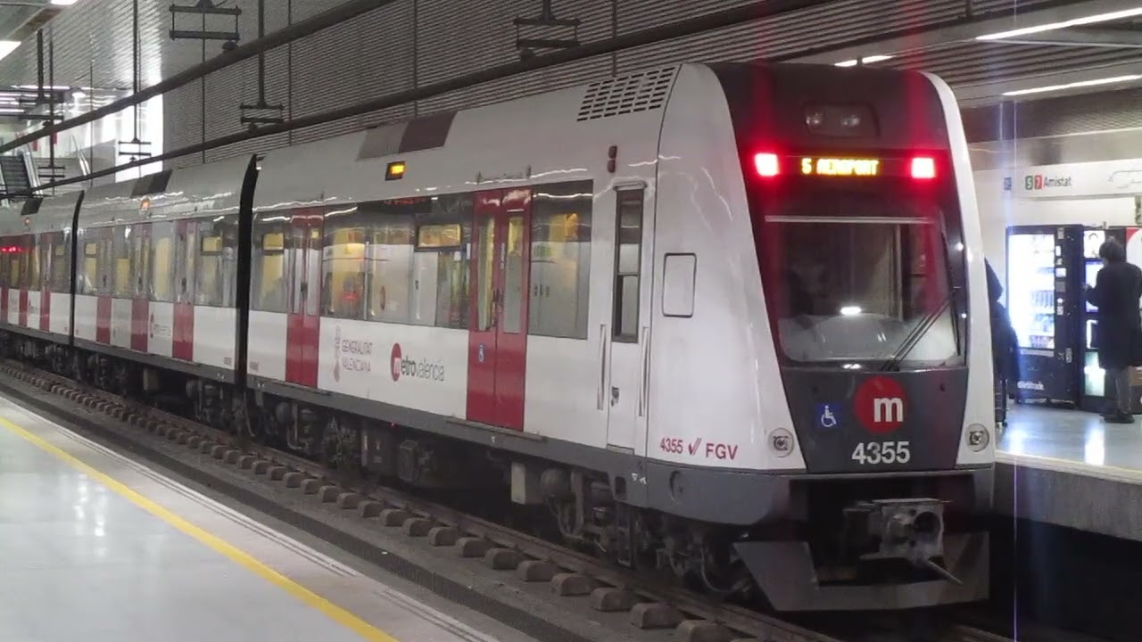 Metrovalencia L5: 4355 at Amistat