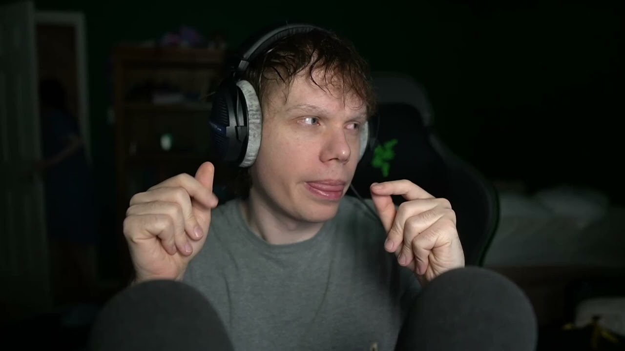 Trying ASMR for the very first time ever