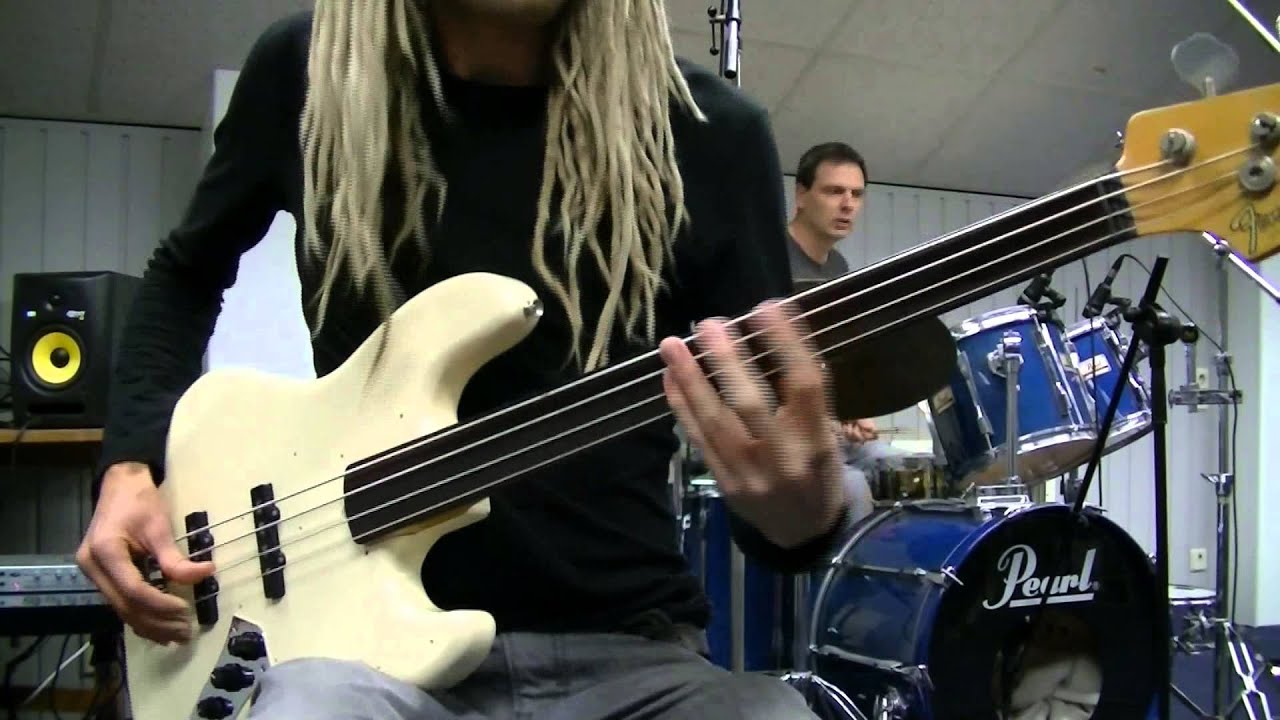 Experimental Fretless Funk Rock Bass & Drum Grooves