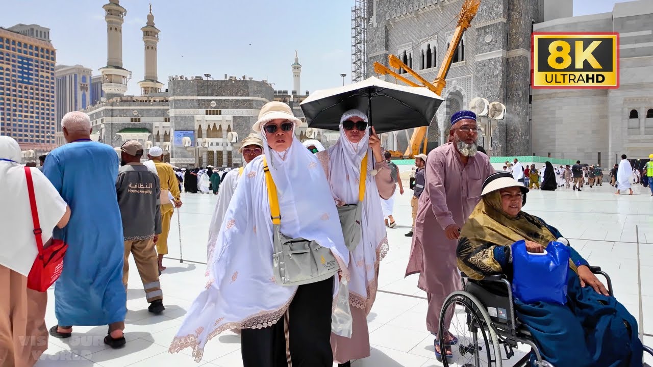 🕋 🇸🇦 Local Life in Makkah | Walk Through Shops, Pilgrims & Heat | 45°C | 8K | Spiritual journey