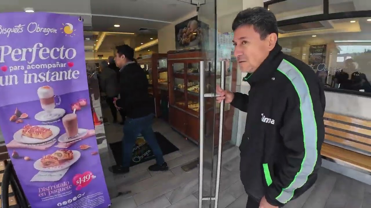 Un pedido tras otro