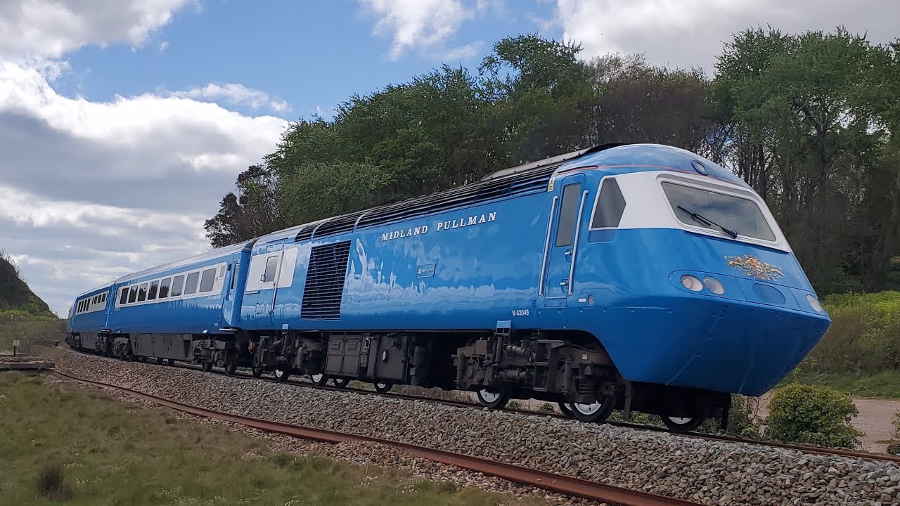 Trains along the Dawlish Sea Wall Including 43058,43049 with mega loud tones (23/04/2025)