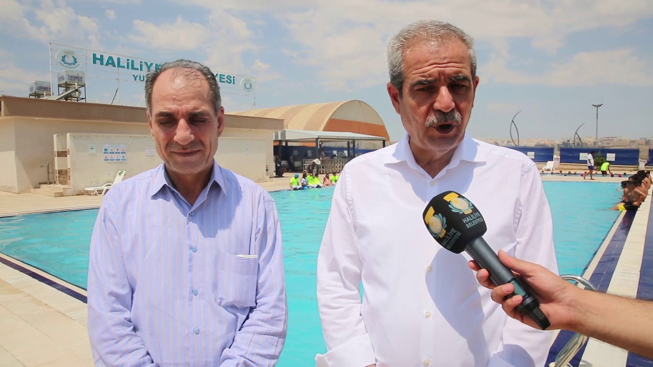 BAŞKAN DEMİRKOL, YÜZME KURSUNDAKİ GENÇLERLE BULUŞTU