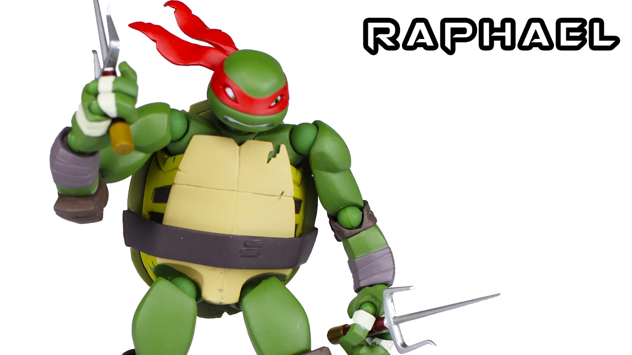 Revoltech RAPHAEL Teenage Mutant Ninja Turtles Action Figure Toy Review
