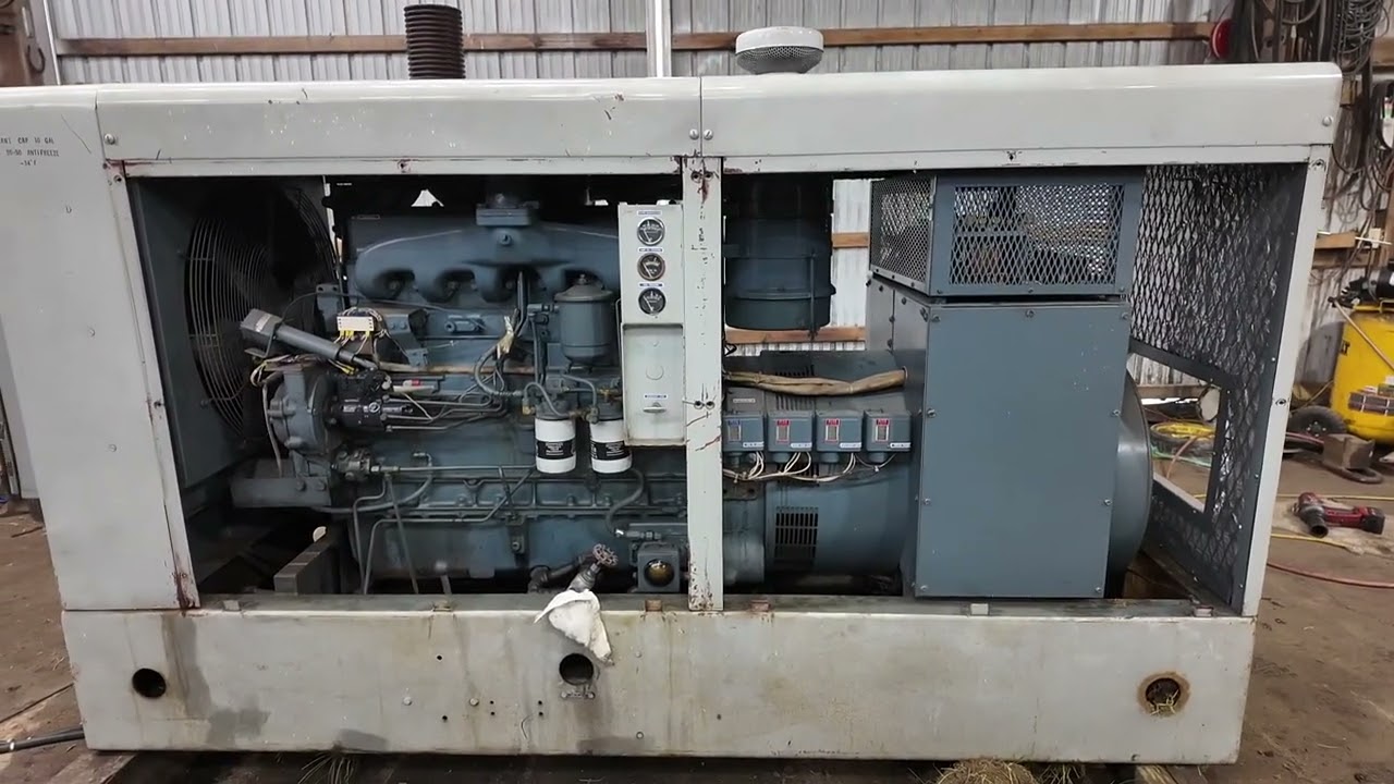 Allis Chalmers HUGE ENGINE