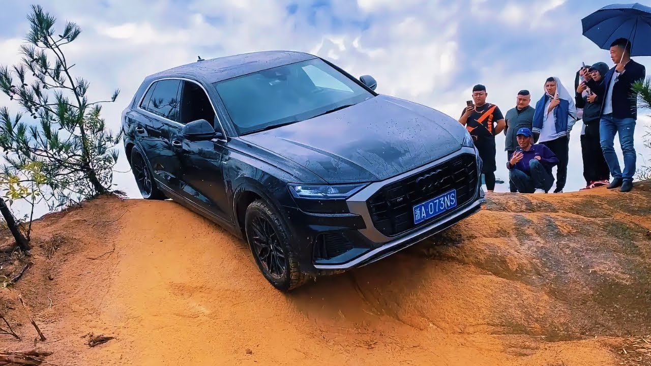 Удивительное испытание на бездорожье Audi Q8: смотрите захватывающий финал!