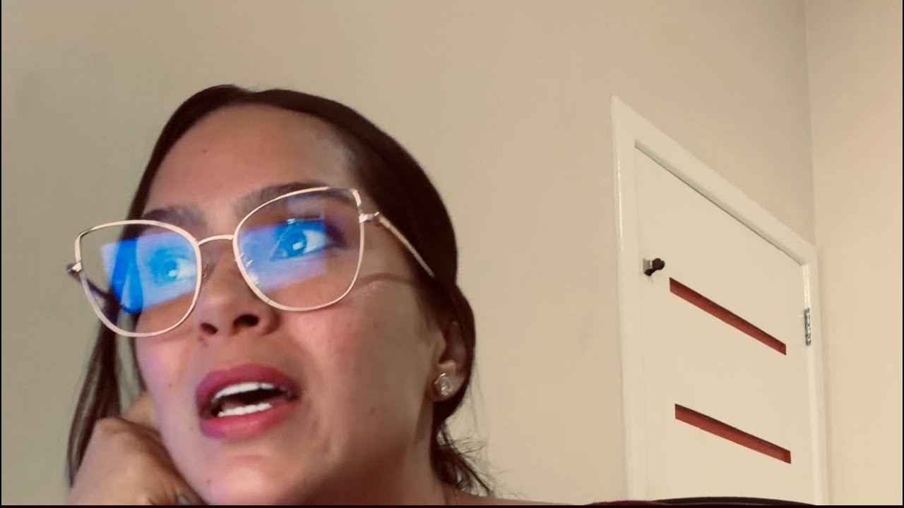 UMA REFLEXÃO SOBRE MINHA RELAÇÃO COM A MINHA MÃE 