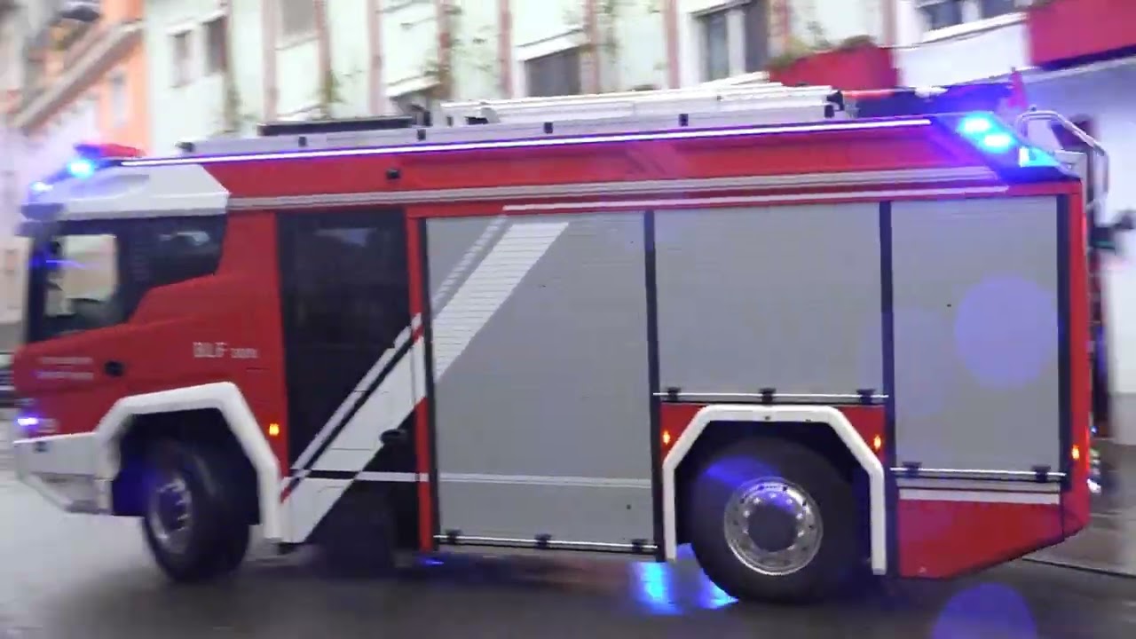 Hochwasser, Sturm, überflutungen/Wiener Feuerwehr im Dauereinsatz