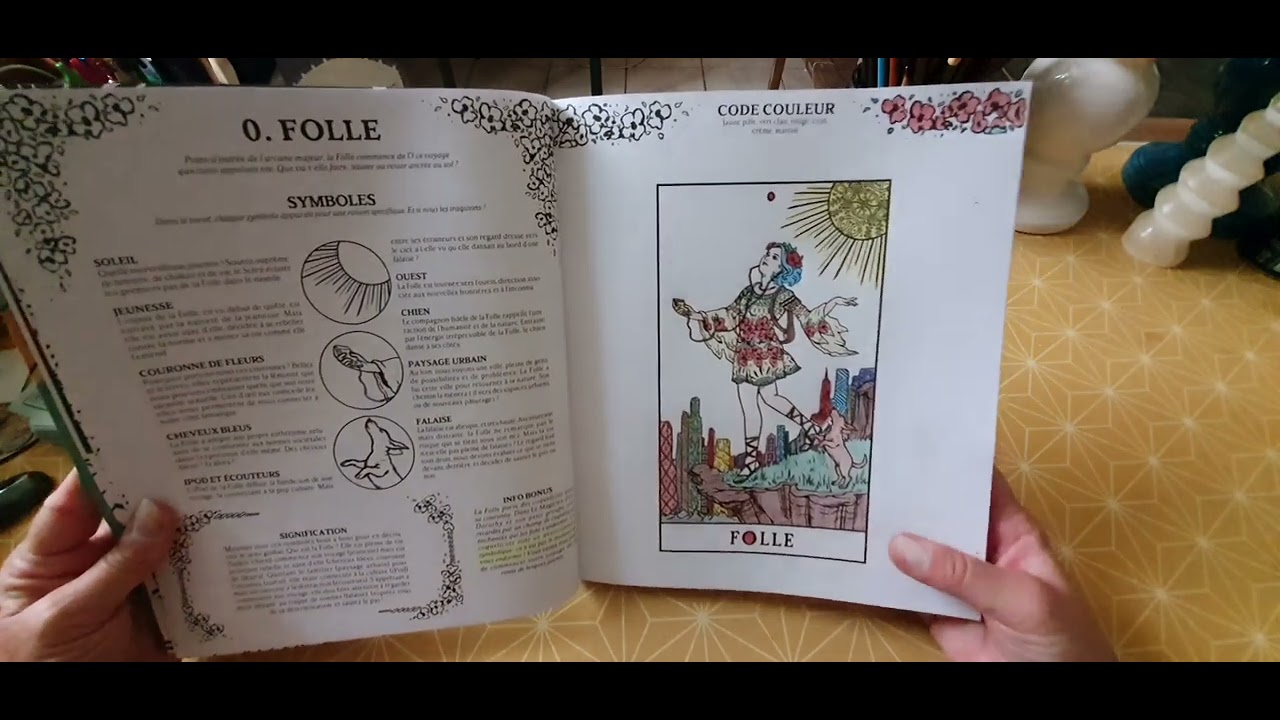 Cahier d activités et de coloriage du Tarot de la Sorciere Moderne
