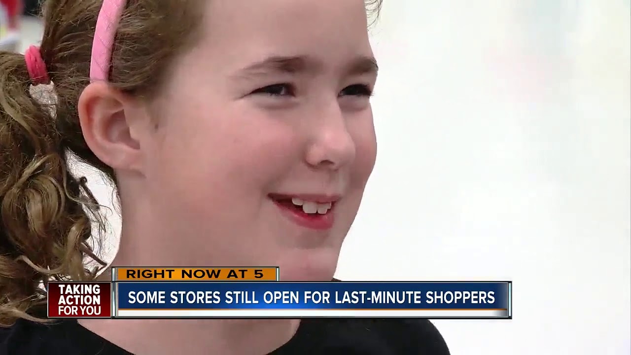 Last minute shopping on Christmas Eve