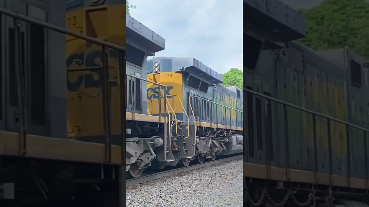 CSX AC44 trio on M426