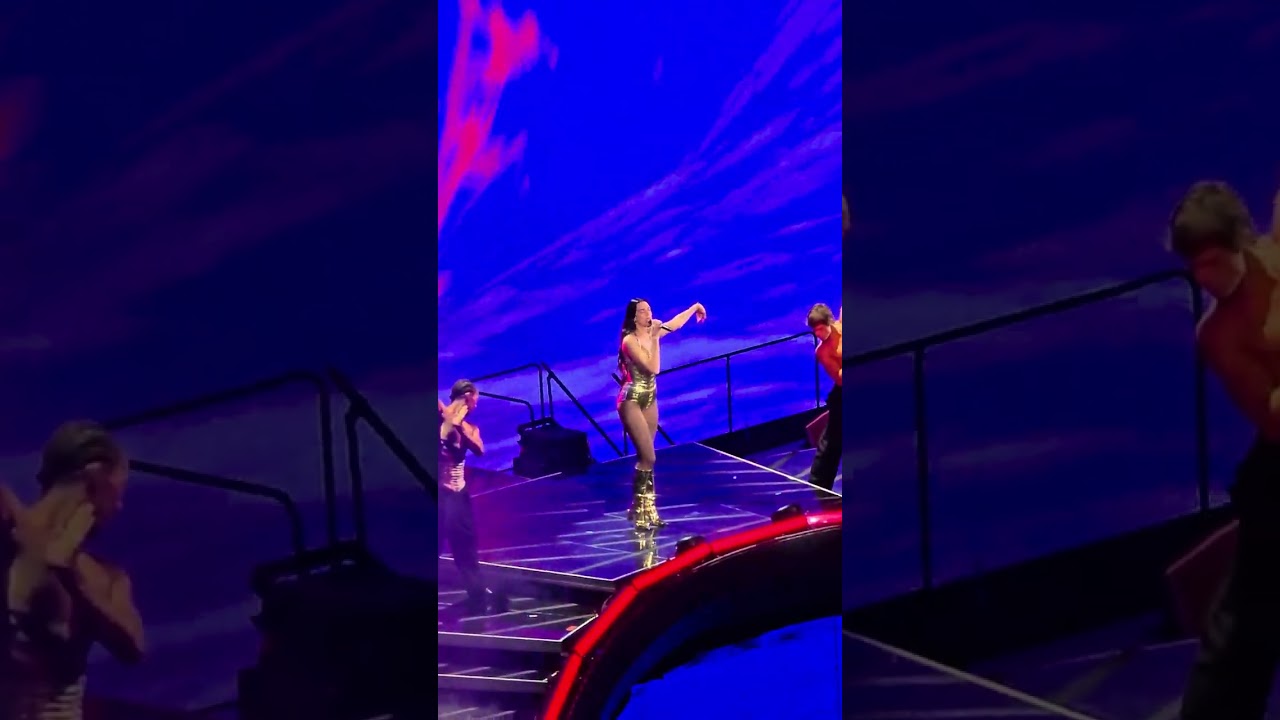 Dua Lipa Seattle concert oct-25 part 1