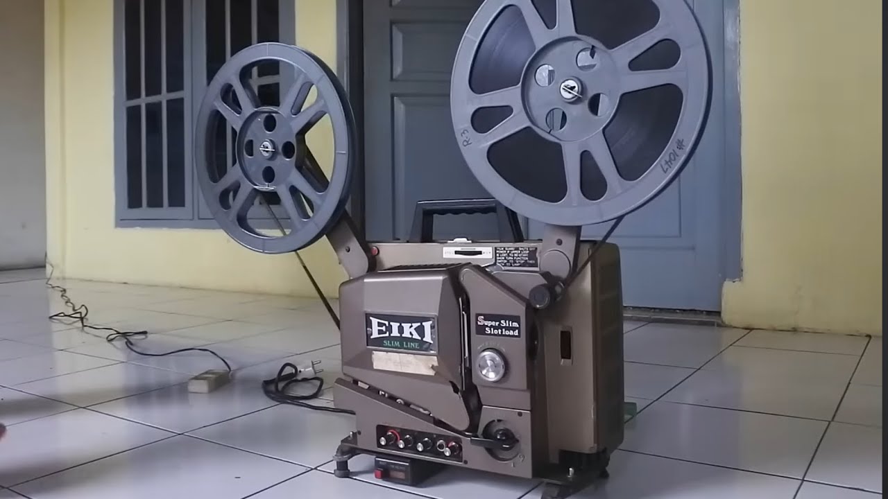 Proyektor jadul 