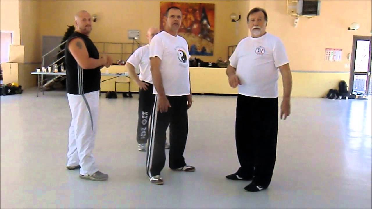 Démonstration de KO croisé par Jean-Paul BINDEL, 9ème dan, Hanshi