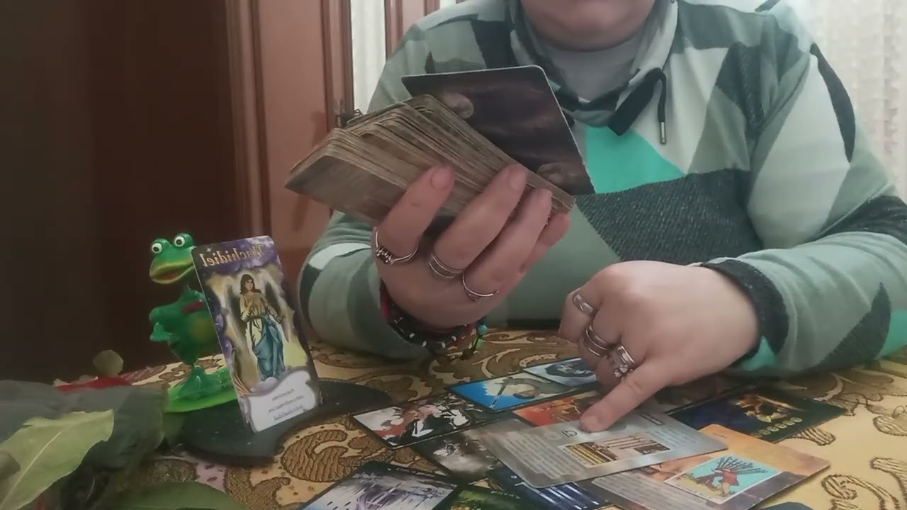 Leones mira por tí ,olvídate del  resto ,llega money 🍀nuevas oportunidades,a tu ex pasa es un  🤕
