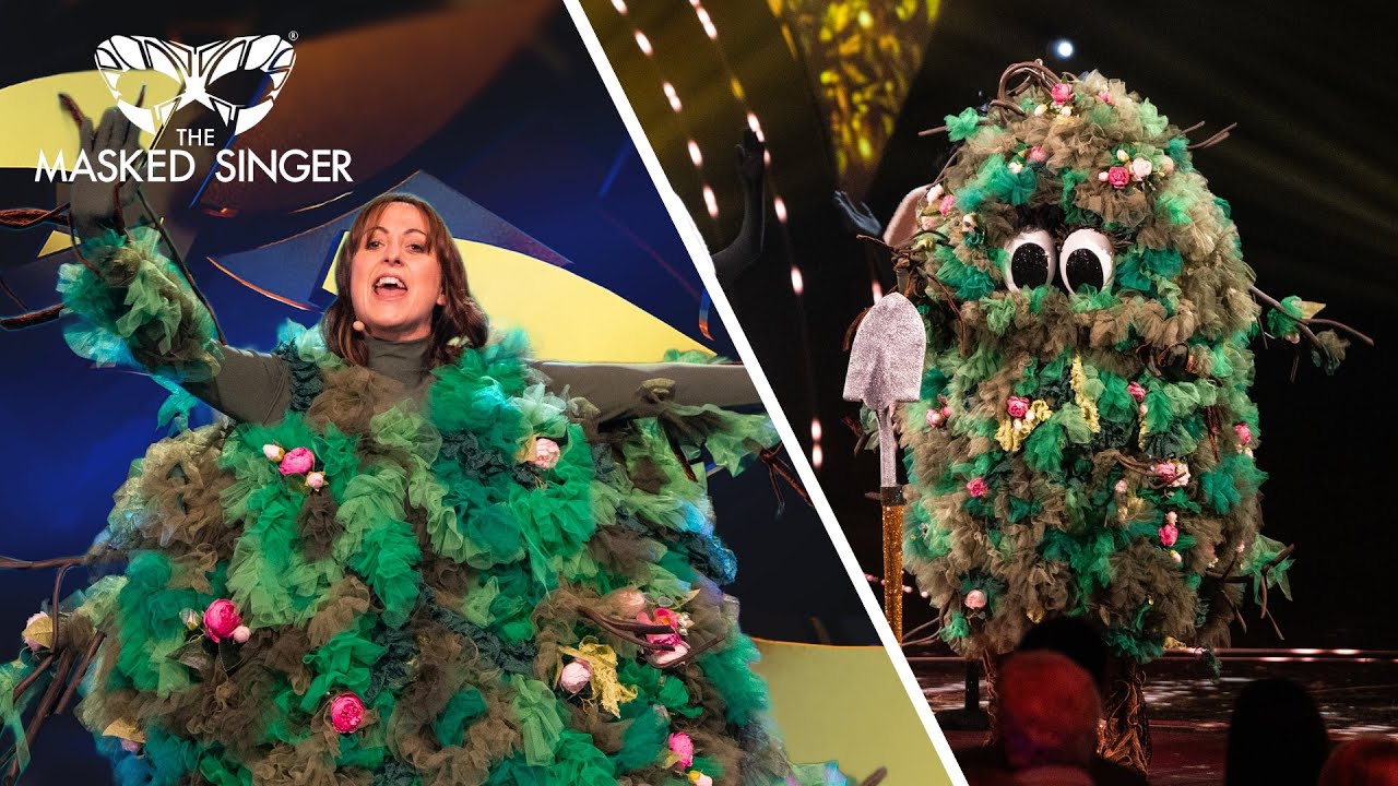 Natalie Cassidy Can Sing?! | All Performances | The Masked Singer Season 6
